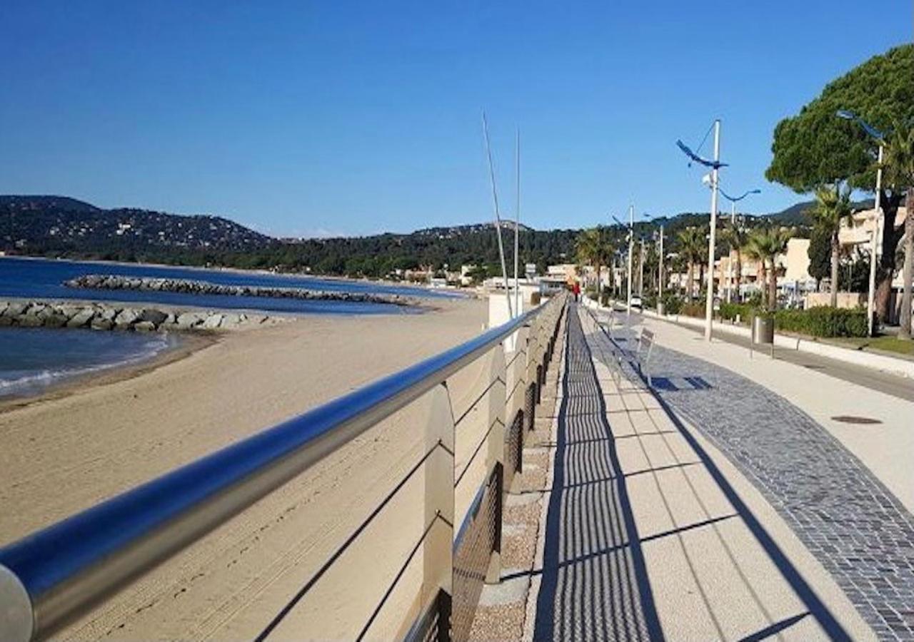 Studio 207-Front De Mer Parking Prive Cavalaire-sur-Mer Buitenkant foto