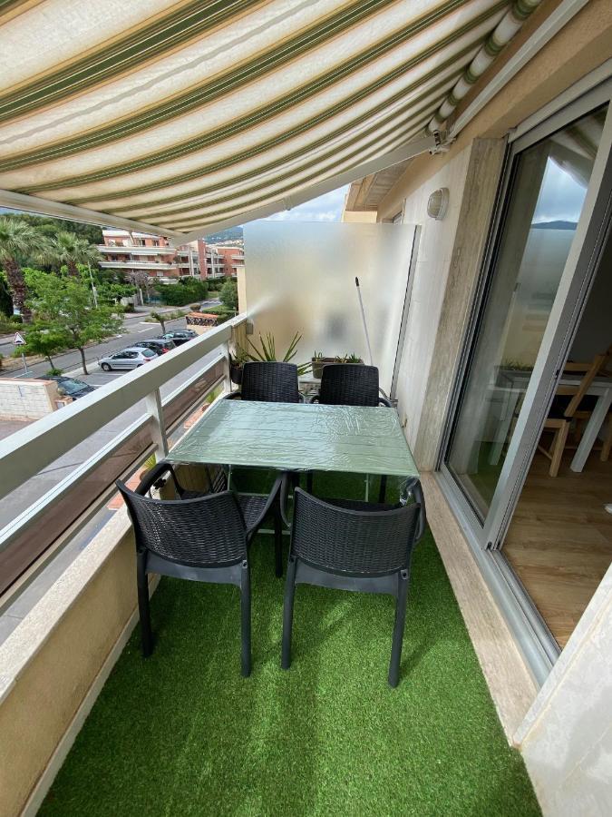 Studio 207-Front De Mer Parking Prive Cavalaire-sur-Mer Buitenkant foto